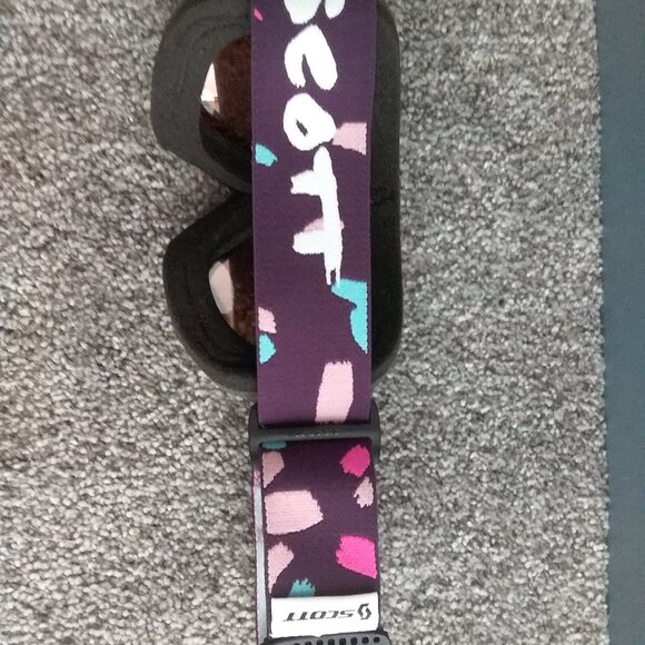 Scott snowboarding/skiing goggles - Picture 4 of 4